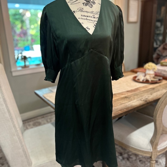 🌳NWT - QUINCE WASHABLE STRETCH SILK PUFF SLEEVE MINI DRESS - Picture 2 of 14